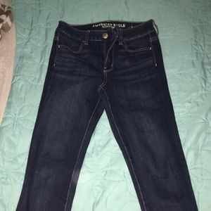 AMERICAN EAGLE JEANS